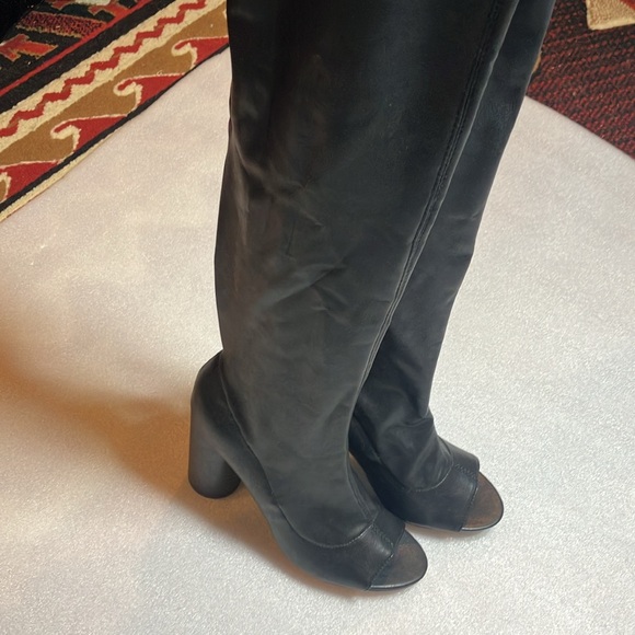 Steve Madden thigh high open toe peep toe PU boots. Unworn. - Picture 4 of 4